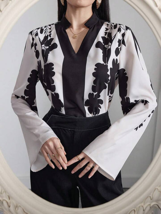 CM-TS697845 Women Trendy Bohemian Style Floral Print Long Sleeve Notched V-Neck Blouse