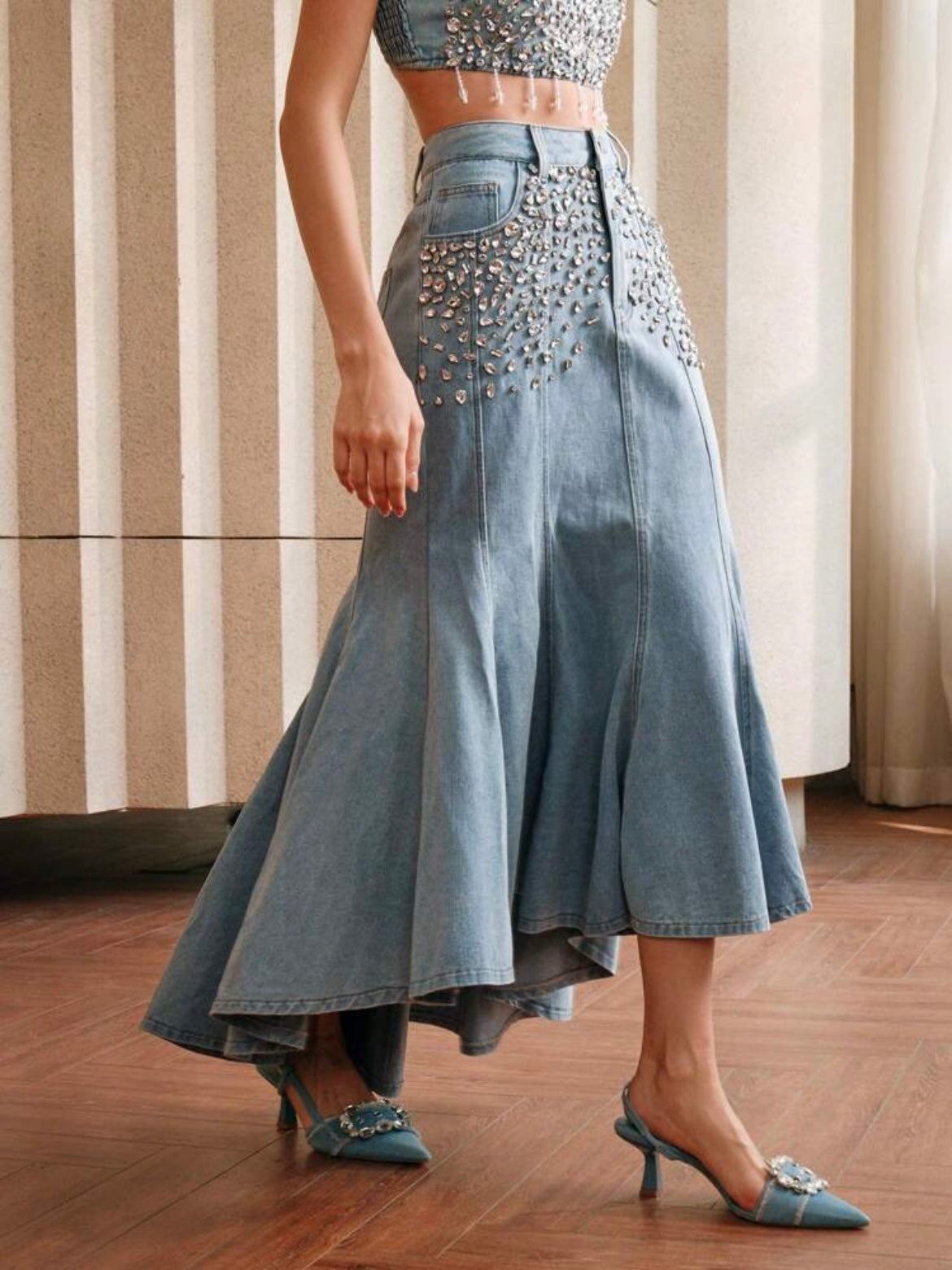 CM-BS729728 Women Elegant Seoul Style Rhinestone Embellished Mermaid Denim Skirt - Blue