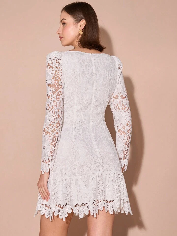 CM-DS242101 Women Elegant Seoul Style Sweetheart Neckline Long Sleeve Asymmetric Hem Lace Dress