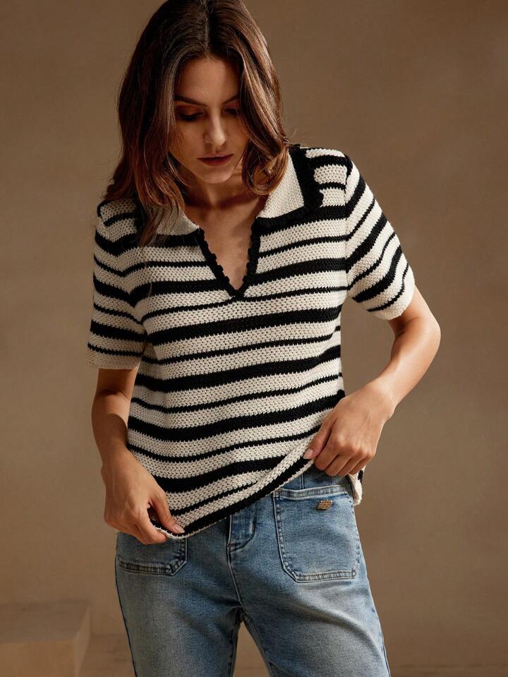 CM-TS743961 Womne Casual Seoul Style Colorblock Striped Collar Neckline Short Sleeve Knit Top