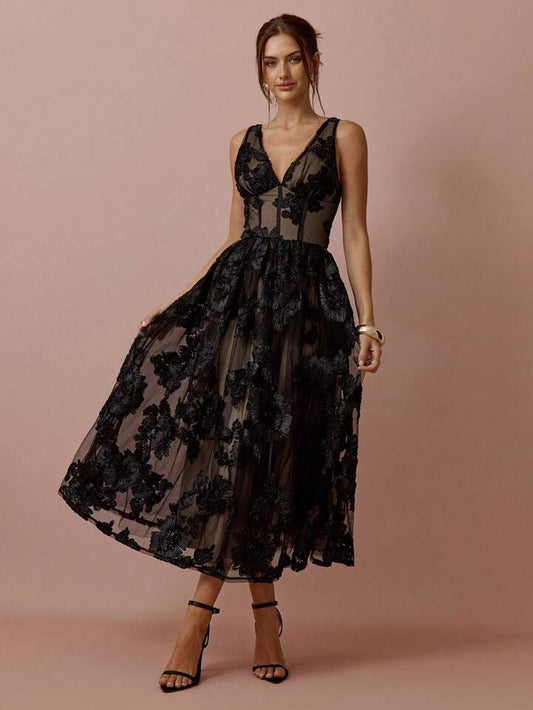 CM-DS959969 Women Elegant Seoul Style Exquisite Floral Embroidered Applique Mesh V-Neck Sleeveless Long Dress
