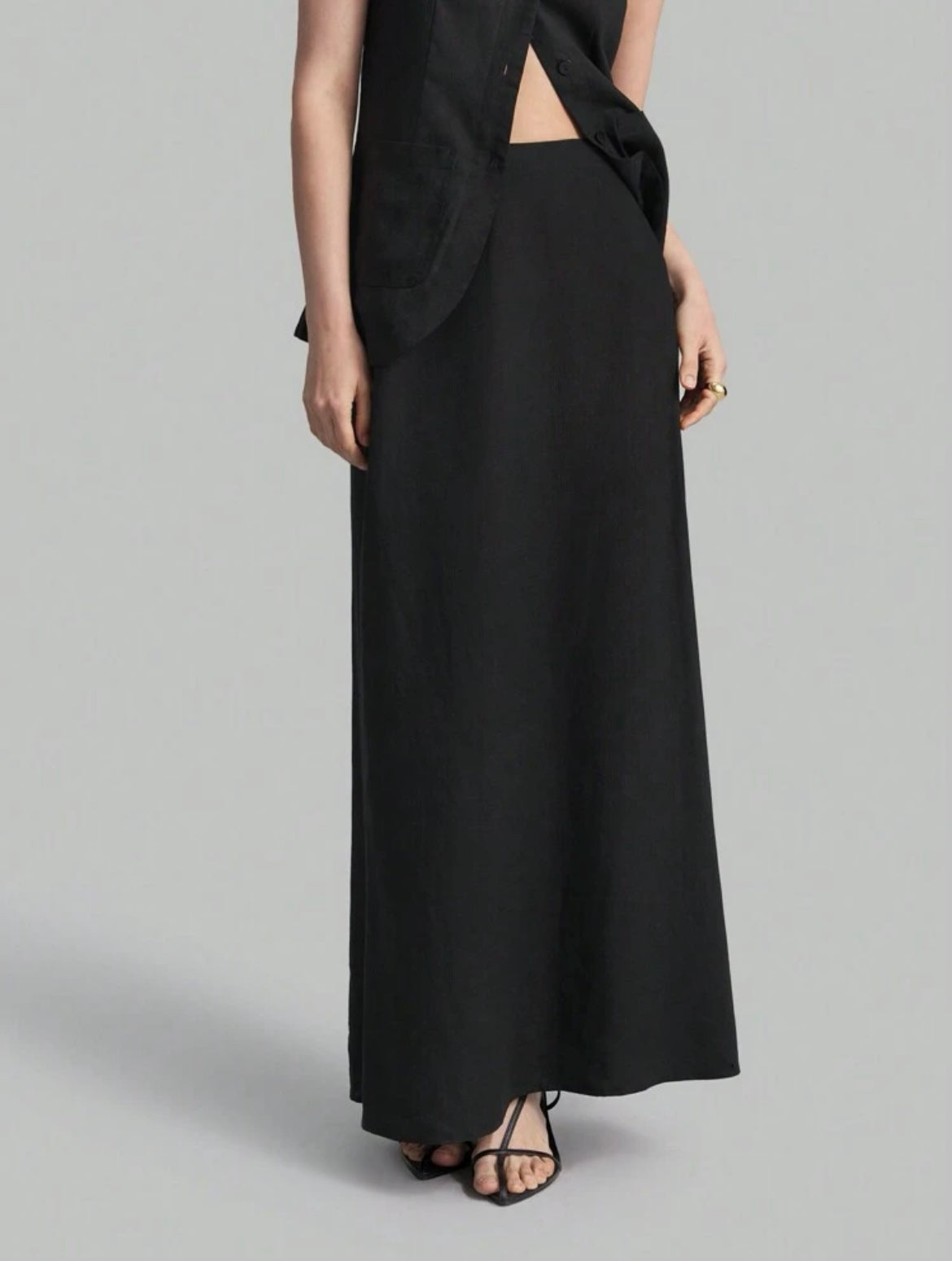 CM-SS085662 Women Elegant Seoul Style Solid Color Round Neck Sleeveless Top With Long Skirt - Set