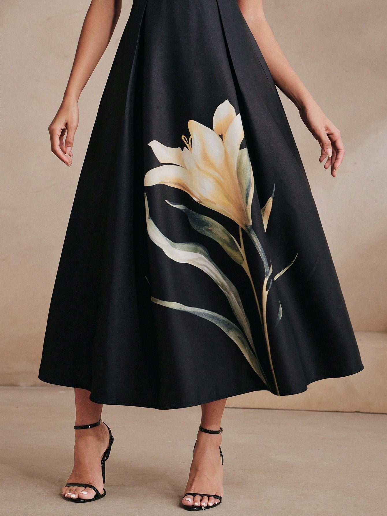 CM-DS039293 Women Elegant Seoul Style Round Neck Sleeveless Beaded Printed Mid-Length Dress - Black