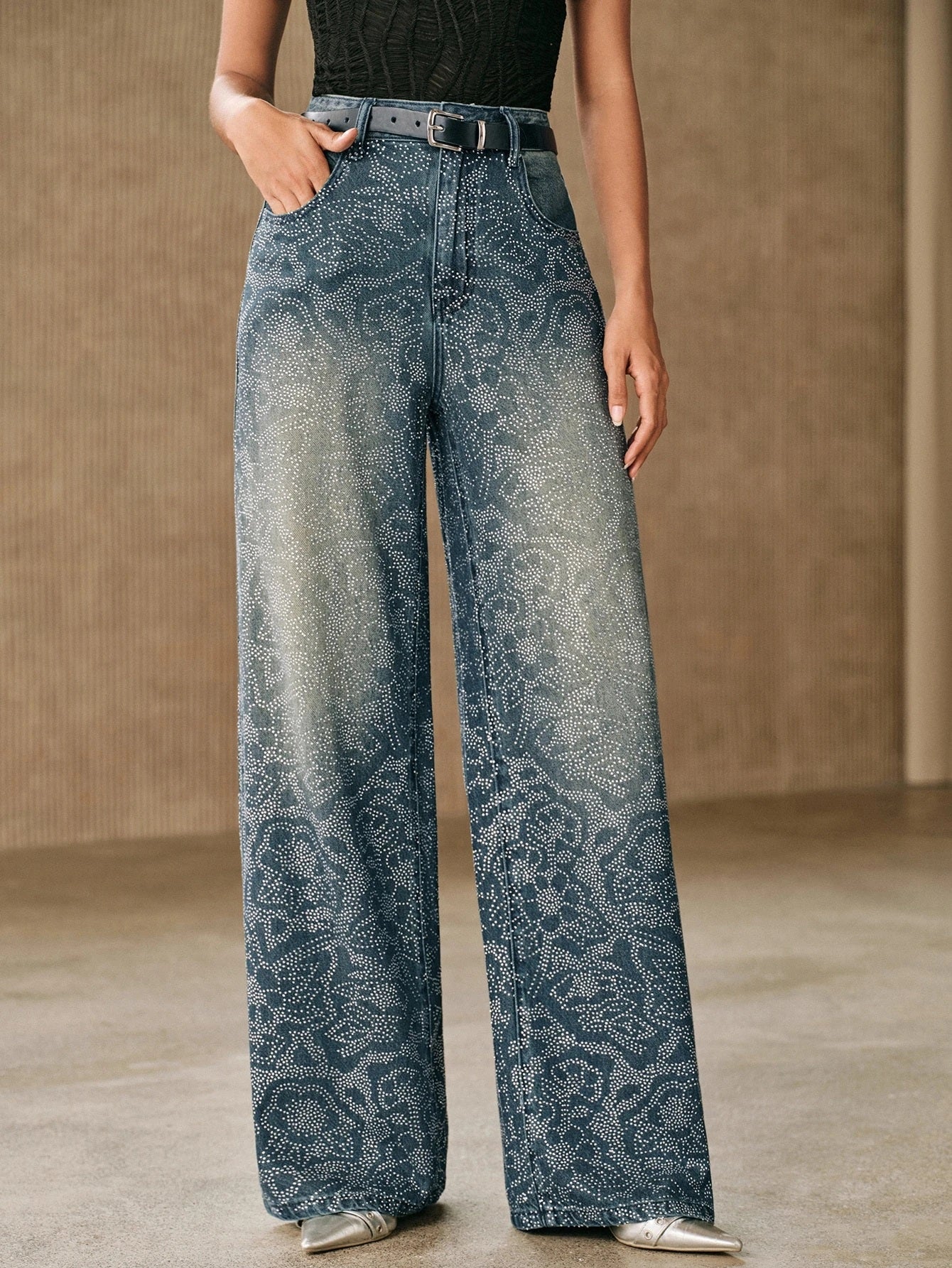 CM-BS596947 Women Elegant Seoul Style Mid Waist Embellished Floral Rhinestone Straight Leg Jeans - Blue