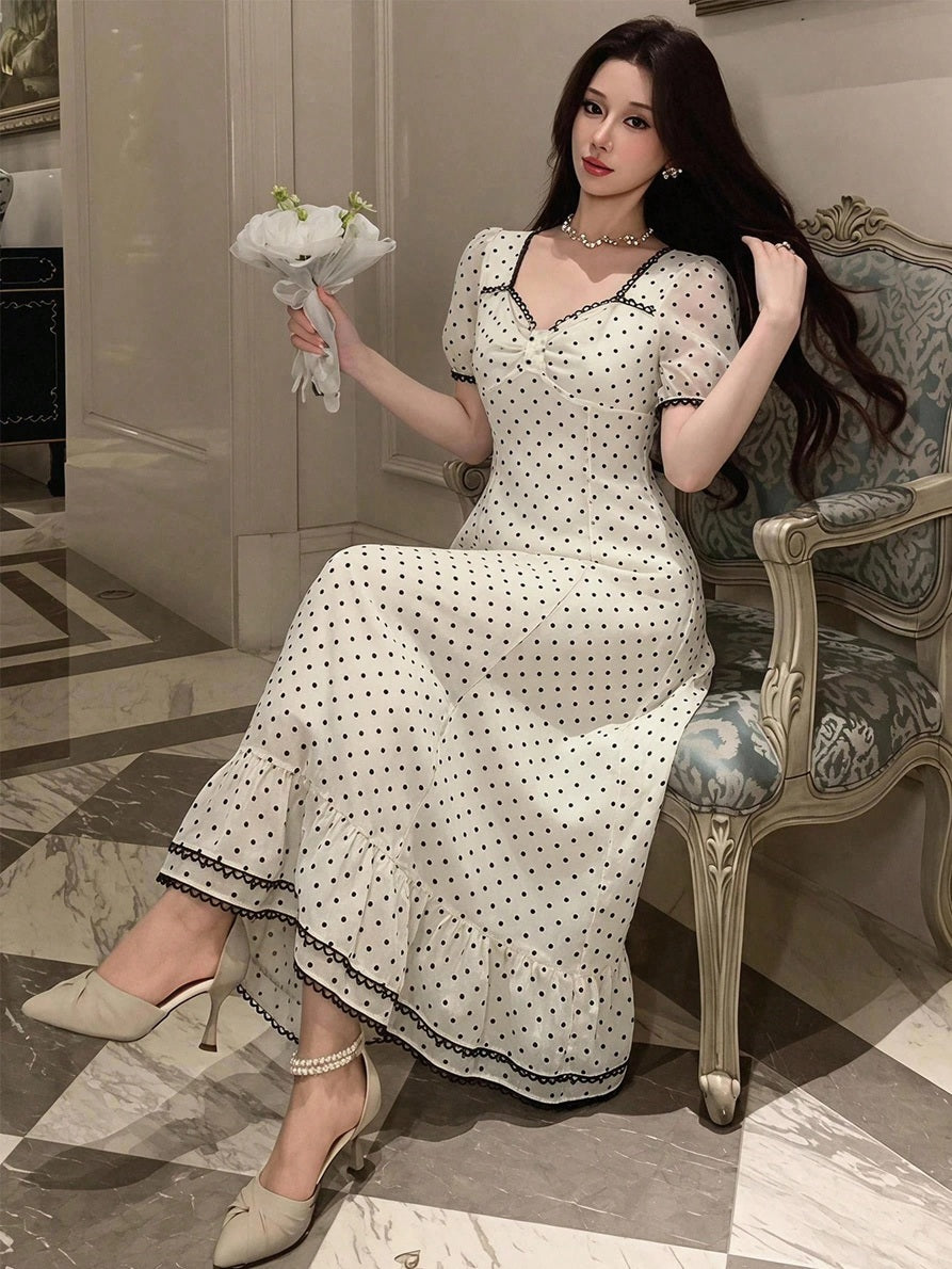 CM-DS357054 Women Elegant Seoul Style Sweetheart Neckline Puff Sleeve Polka Dot Cinched Waist Mid-Length Dress