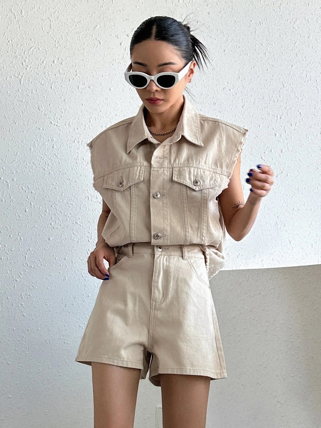 CM-SS401432 Women Preppy Seoul Style Flap Detail Raw Hem Denim Vest Jacket With Shorts - Set