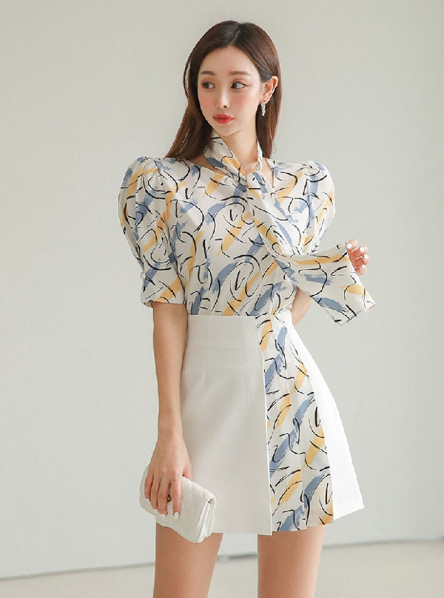 CM-SF052526 Women Casual Seoul Style Tie Collar Floral Blouse With Pleated Skirt - Set