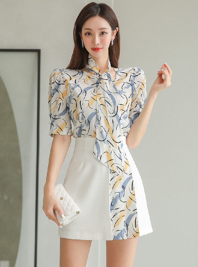 CM-SF052526 Women Casual Seoul Style Tie Collar Floral Blouse With Pleated Skirt - Set