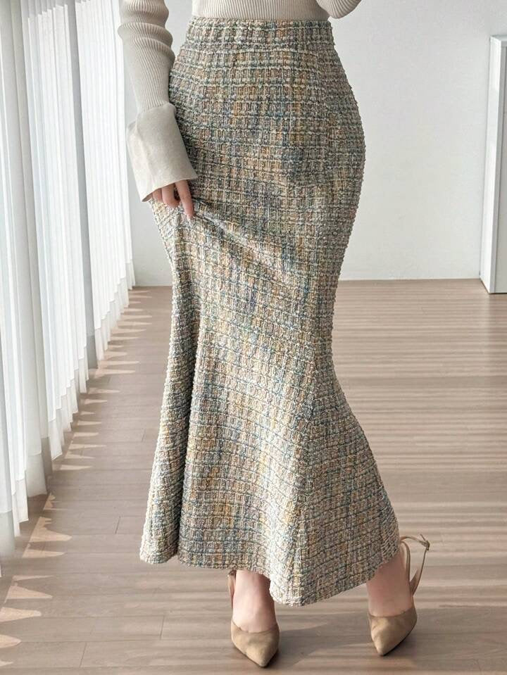 CM-BS197259 Women Elegant Seoul Style Plaid Patterned Mermaid Skirt