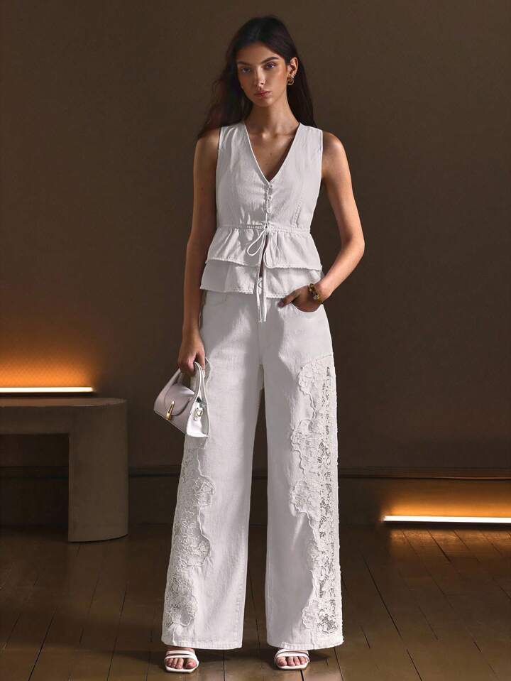 CM-BS662269 Women Casual Seoul Style Low Waist Lace Patchwork Hollow Out Slim Fit Jeans - White