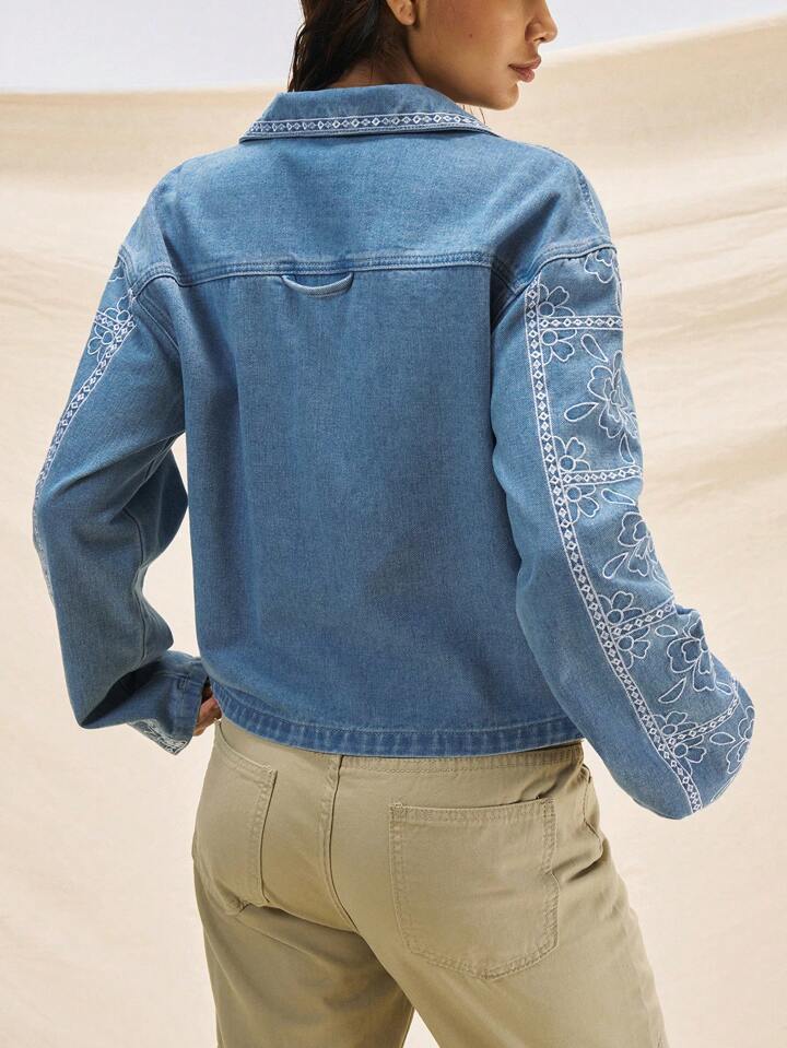 CM-CS082050 Women Casual Seoul Style Collar Neckline Long Sleeve Floral Embroidery Denim Jacket - Blue