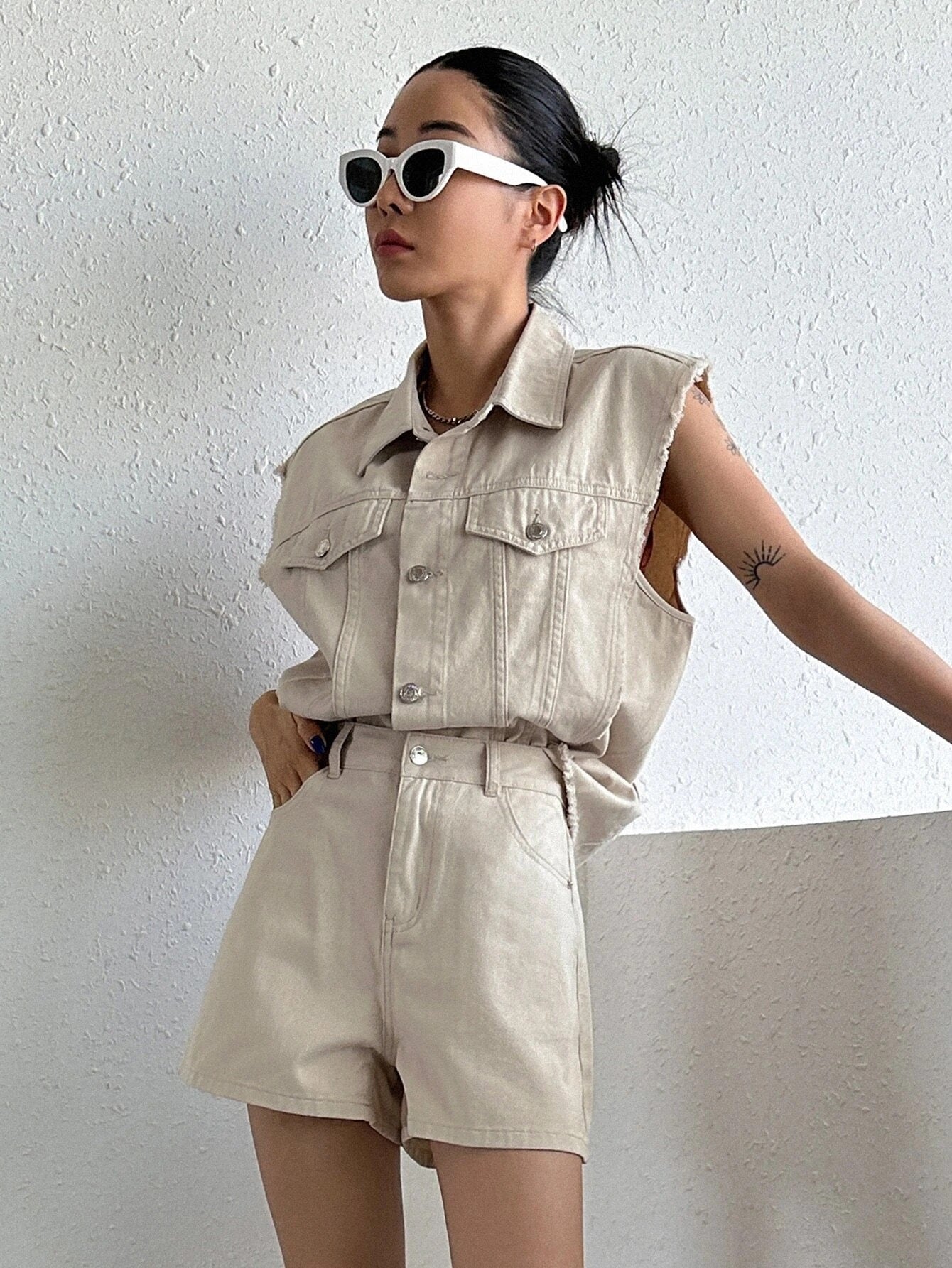 CM-SS401432 Women Preppy Seoul Style Flap Detail Raw Hem Denim Vest Jacket With Shorts - Set