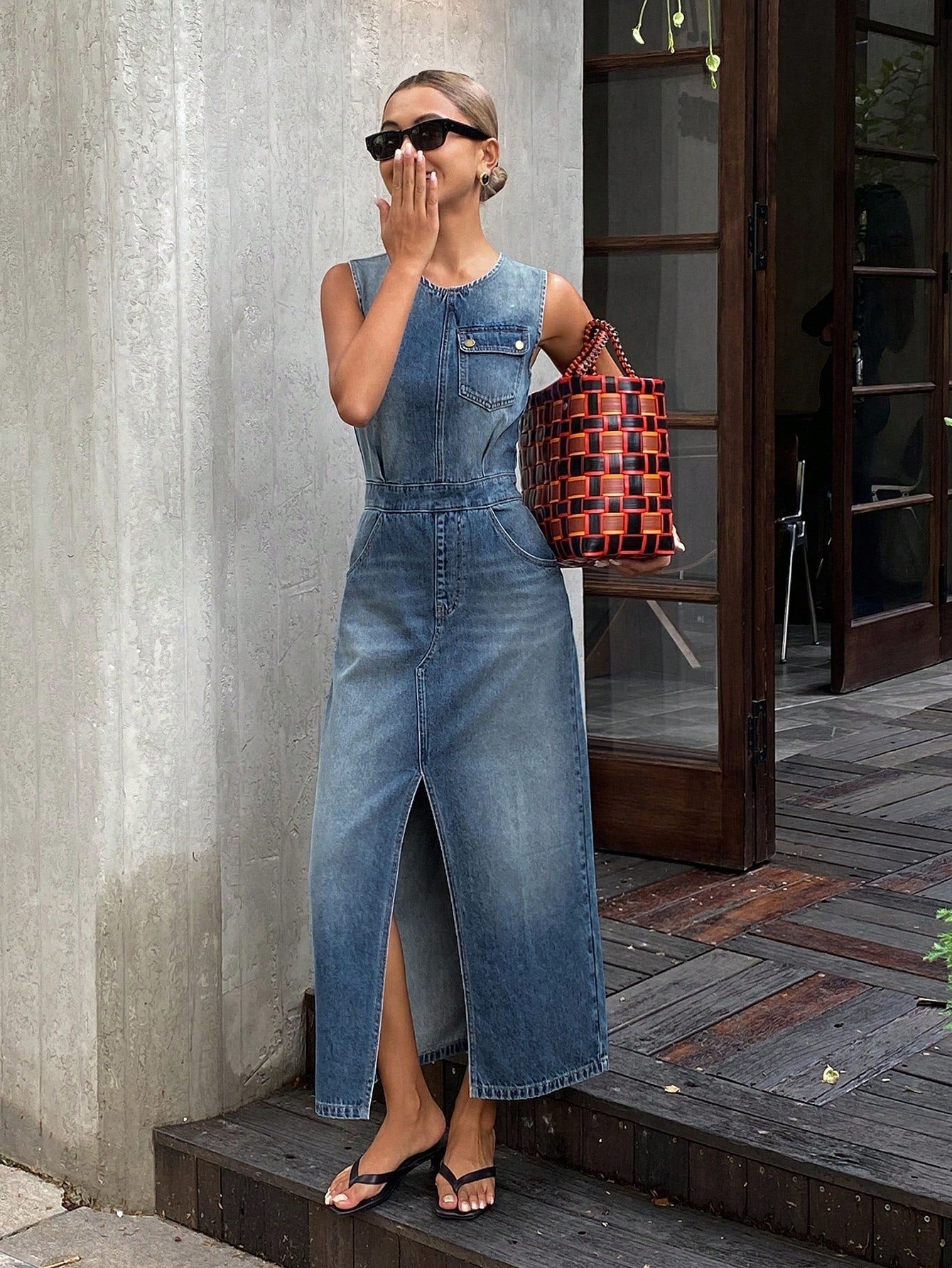 CM-DS689007 Women Casual Seoul Style Medium Wash Round Neck Sleeveless Waist-Cinching Denim Dress