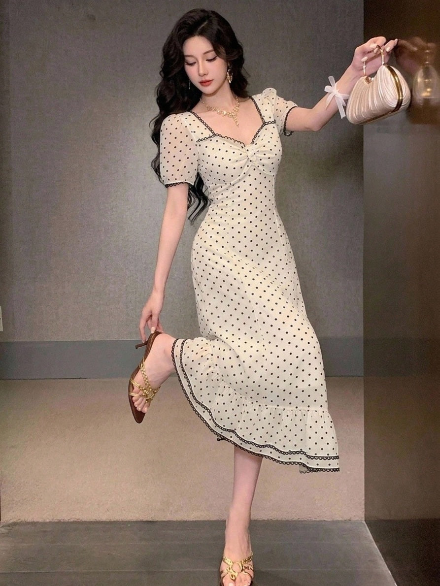 CM-DS357054 Women Elegant Seoul Style Sweetheart Neckline Puff Sleeve Polka Dot Cinched Waist Mid-Length Dress