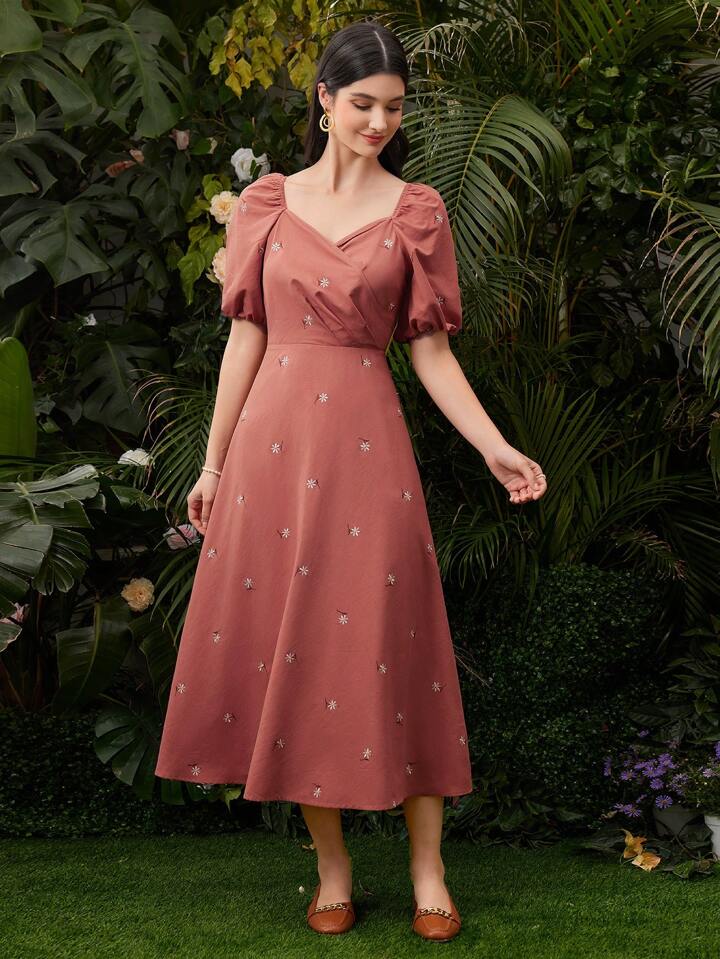 CM-DS590229 Women Casual Seoul Style Floral Embroidery Sweetheart Shaped Neckline Puff Sleeve Dress