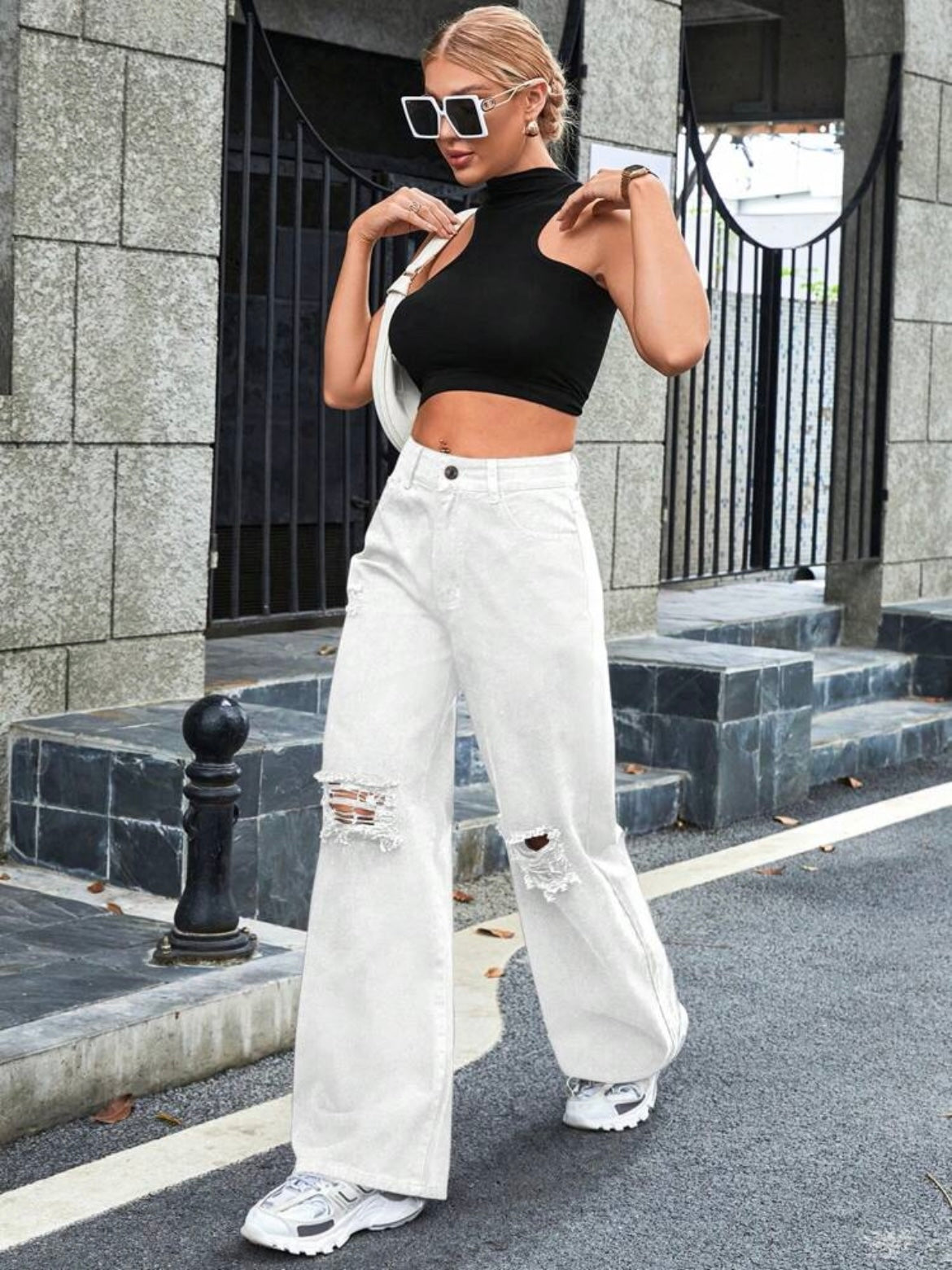 CM-BS488747 Women Casual Seoul Style High Waist Distressed Wide Leg Loose Denim Jeans - White