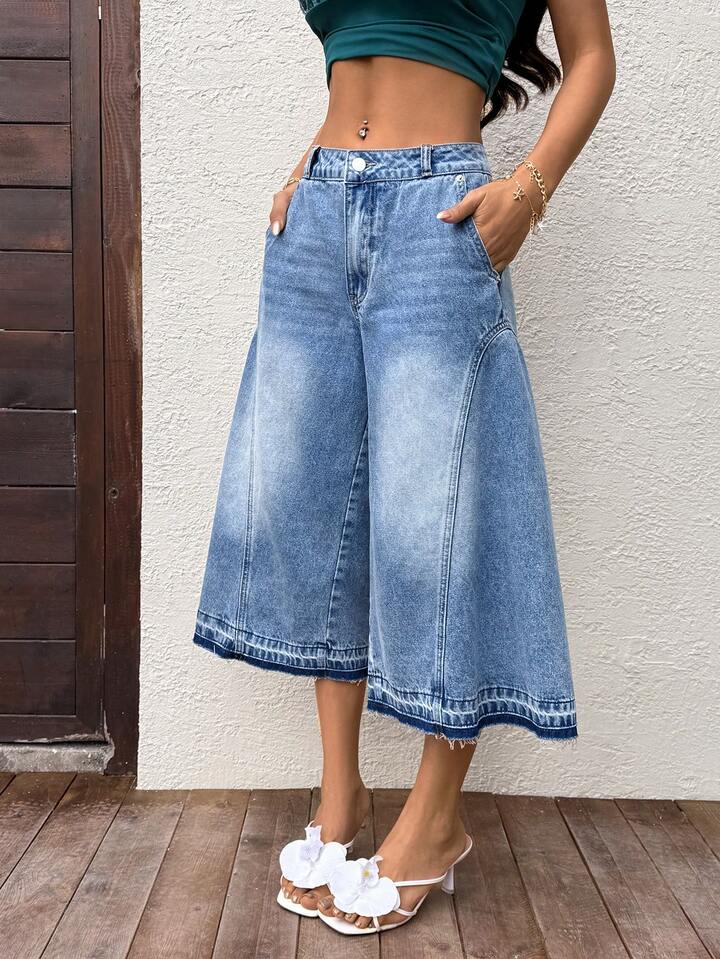 CM-BS968420 Women Casual Seoul Style Light Wash Pocketed Button Fly Wide Leg 7/8 Length Jeans