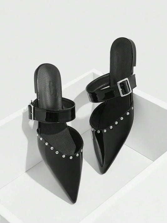 CM-SHS100147 Women Trendy Seoul Style Thin Stripes Pointed Flat Shoes - Black