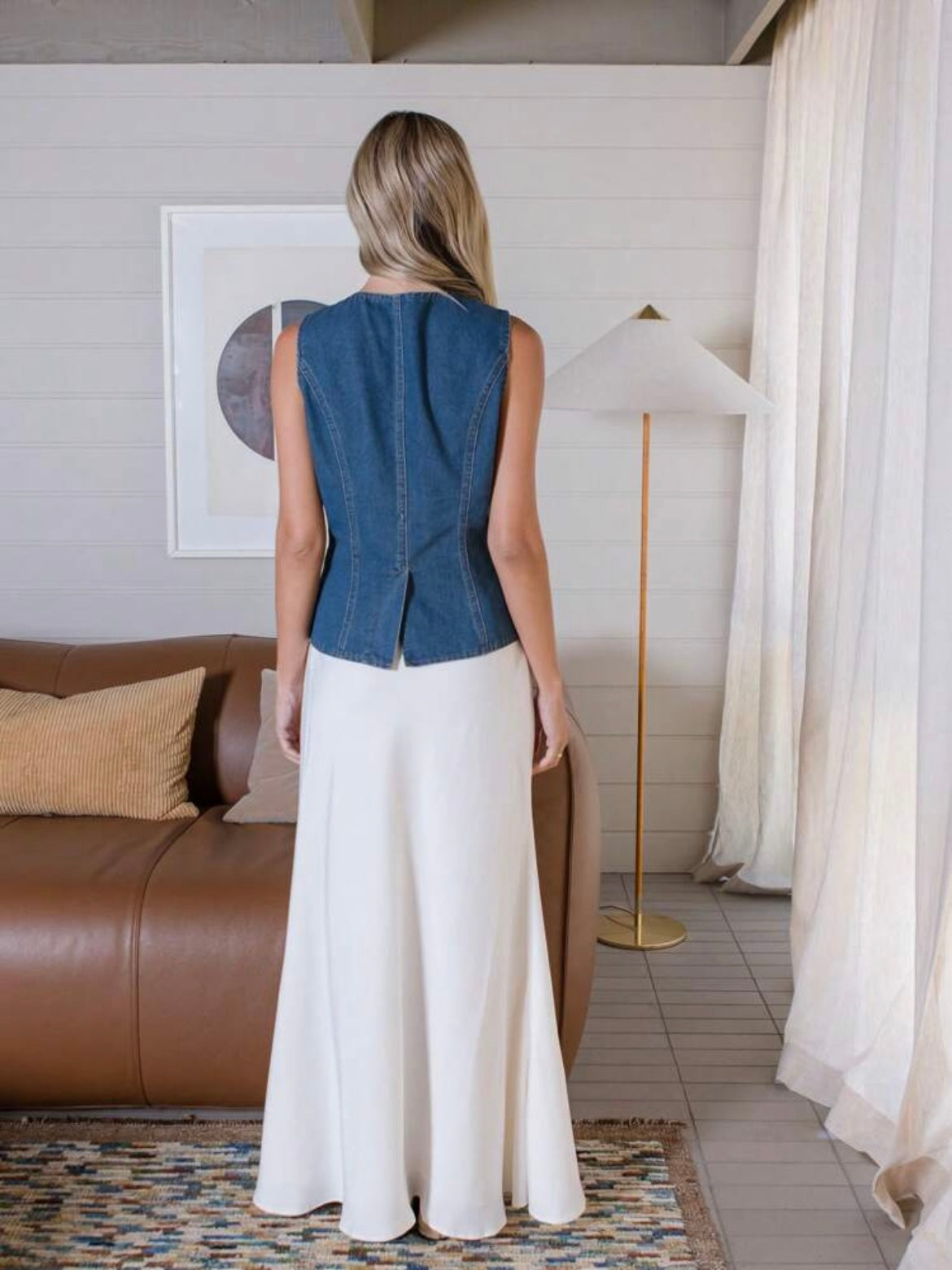 CM-TS155572 Women Vintage Seoul Style Washed Front Button Closure Waist Fitted Sleeveless Denim Blouse