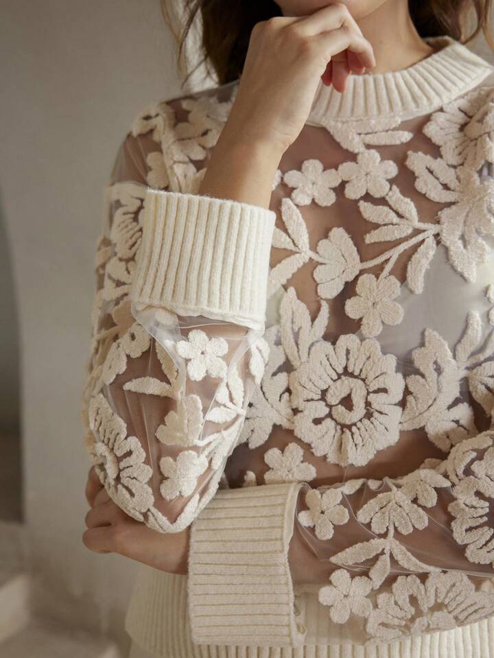 CM-CS716212 Women Casual Seoul Style Floral Pattern Round Neck Long Sleeve Knit Sweater - White