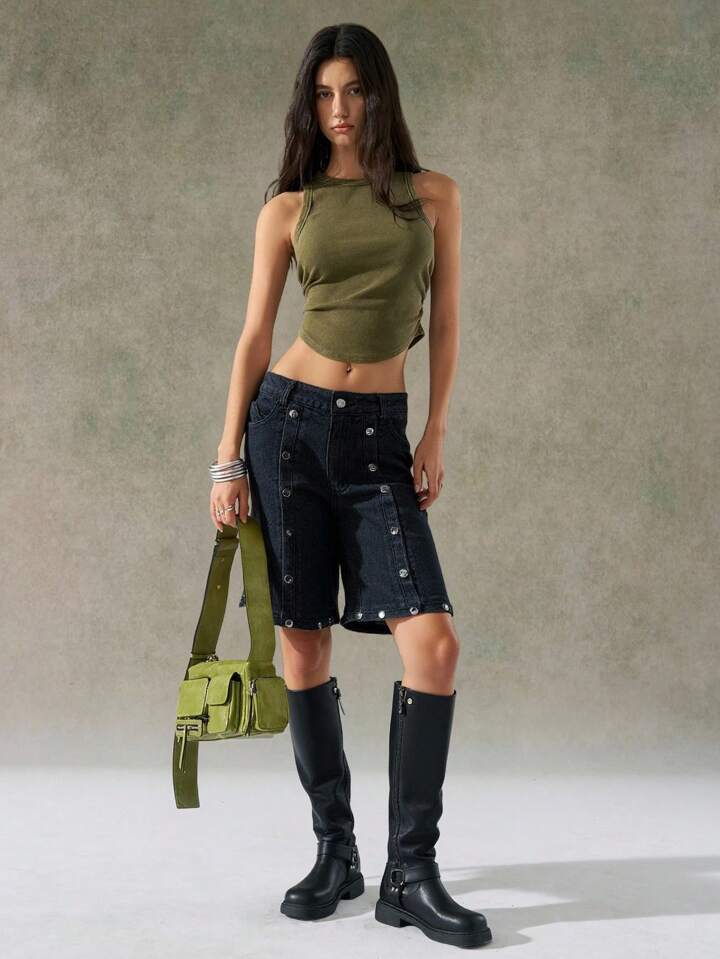 CM-BS253496 Women Casual Seoul Style Low Waist Button Pocket Straight Leg Denim Shorts - Black