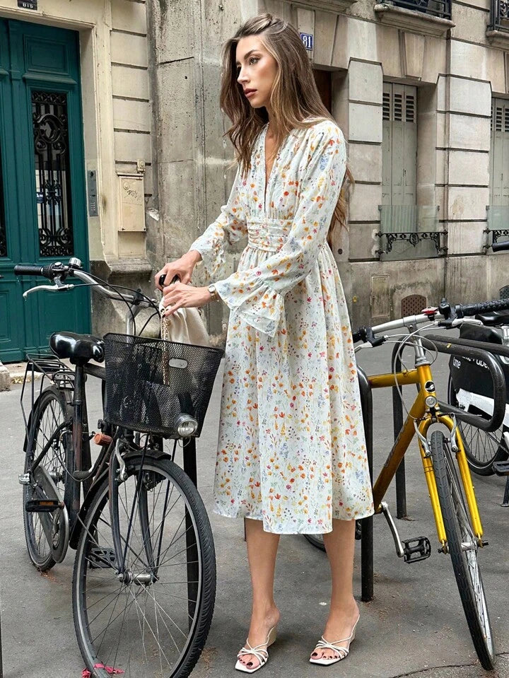 CM-DS933020 Women Casual Seoul Style V-Neck Ditsy Floral Long Sleeve Wrap Waist Dress