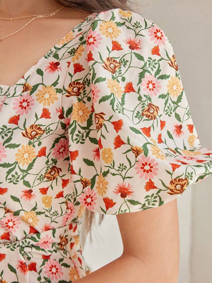 CM-DS701592 Women Trendy Bohemian Style Floral Print Square Neck Puff Sleeve Dress
