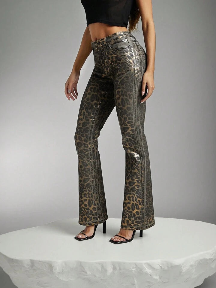 CM-BS981559 Women Casual Seoul Style Leopard Print Pocket Flared Extra Long Denim Jeans