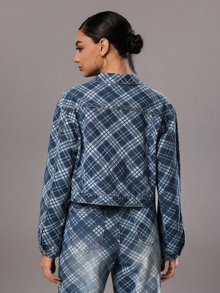 CM-CS876969 Women Casual Seoul Style Medium Wash Diamond Plaid Button-Up Denim Jacket