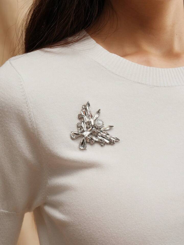 CM-TS417773 Women Casual Seoul Style Butterfly Diamond Decor Short Sleeve T-Shirt - White