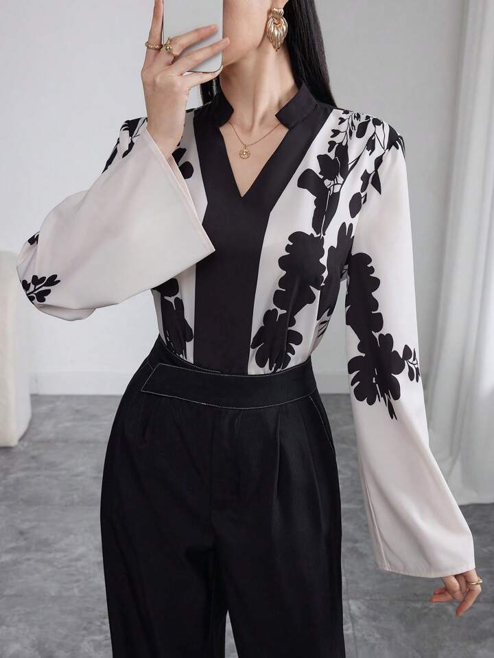 CM-TS697845 Women Trendy Bohemian Style Floral Print Long Sleeve Notched V-Neck Blouse