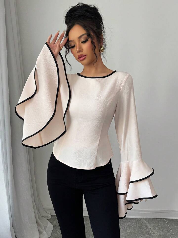 CM-TS611339 Women Elegant Seoul Style Round Neck Raglan Bell Sleeve Double Hem Contrast Color Shirt