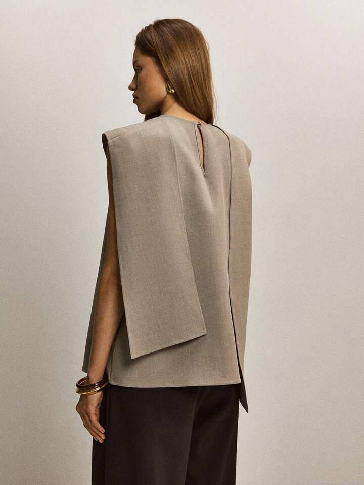 CM-TS822293 Women Elegant Seoul Style Stand Collar Sleeveless Asymmetric Hem Loose Blouse - Apricot