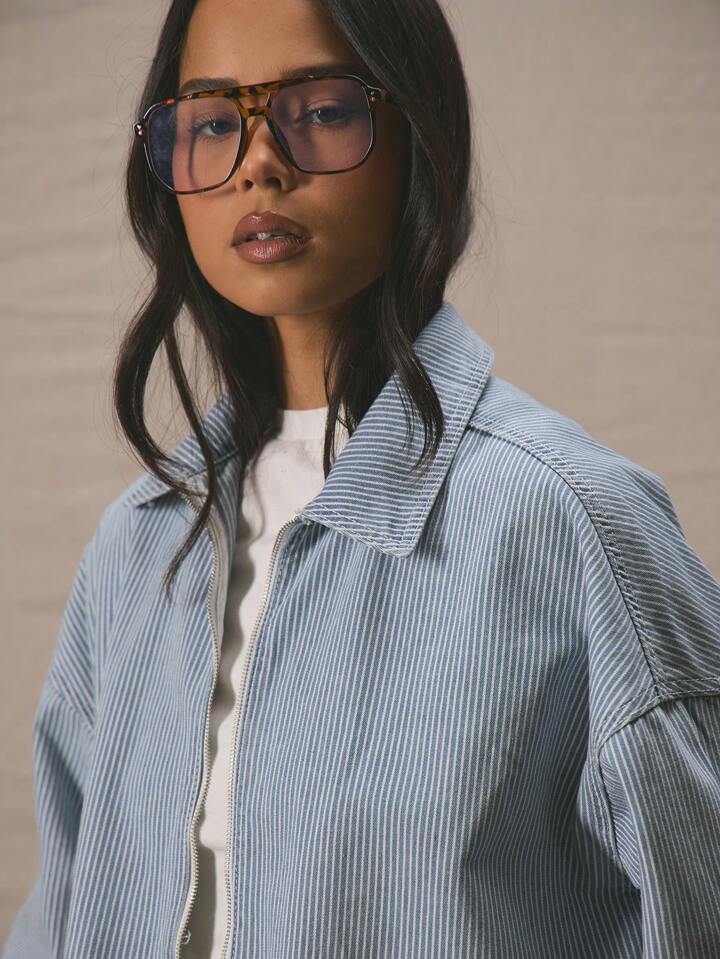 CM-CS395311 Women Casual SeouL Style Collar Neckline Long Sleeve Oversized Pinstripe Front Pockets Denim Jacket