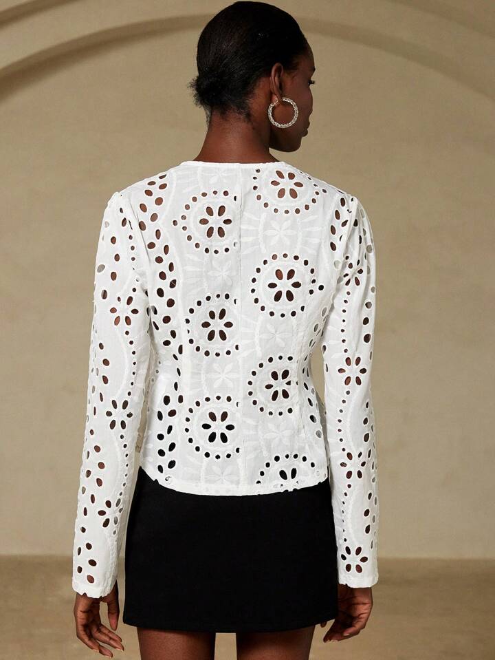 CM-TS807955 Women Trendy Bohemian Style Embroidery Hollow Out Round Neck Flowy Long Sleeve Blouse - White