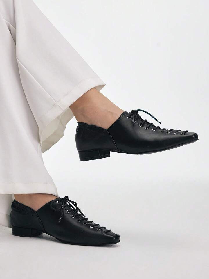 CM-SHS608445 Women Trendy Seoul Style Pointed Toe Criss-Cross Strap Low Heel Flats - Black