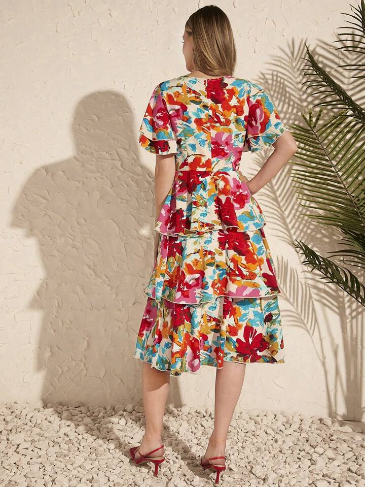 CM-DS181158 Women Trendy Bohemian Style Floral Print Ruffle Hem Tiered A-Line Dress