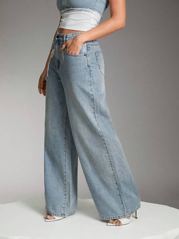 CM-BS623400 Women Casual Seoul Style Light Wash Shredded Wide Leg Denim Jeans