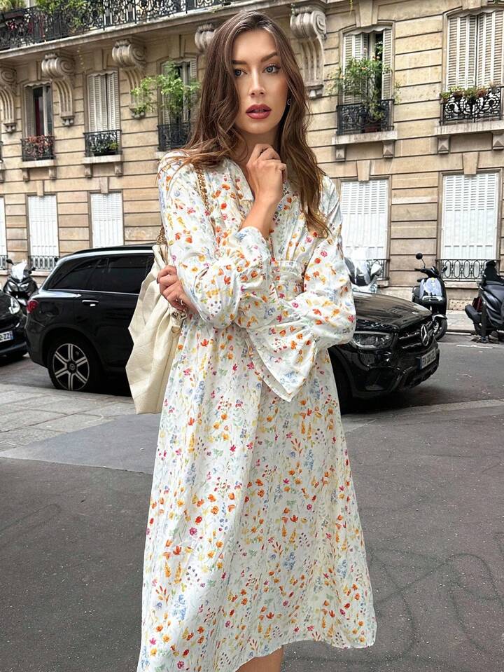CM-DS933020 Women Casual Seoul Style V-Neck Ditsy Floral Long Sleeve Wrap Waist Dress