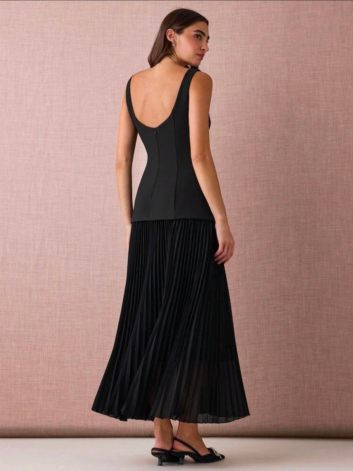 CM-DS114103 Women Elegant Seoul Style Boat Neck Sleeveless Pleated Hem Backless Maxi Dress - Black