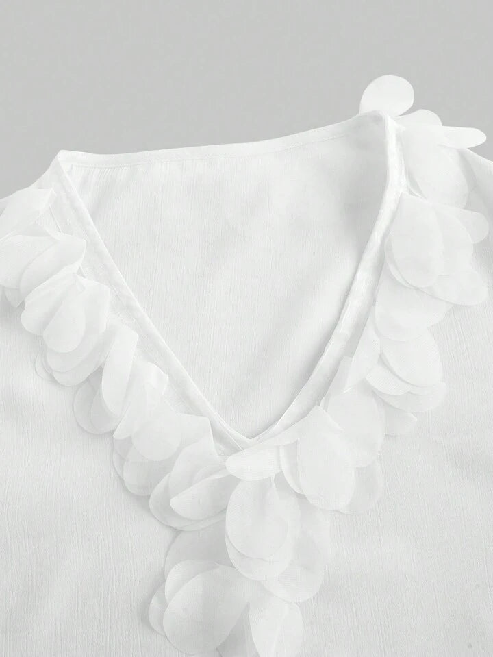 CM-TS476339 Women Elegant Seoul Style V-Neck Long Sleeve 3D Floral Decoration Shirt - White