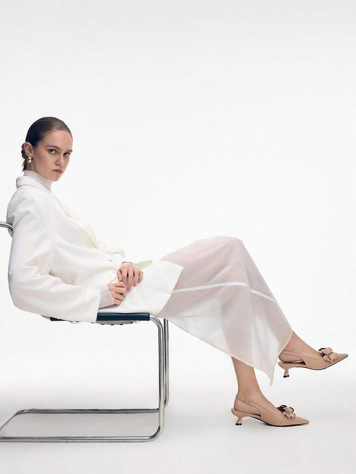 CM-SHS069952 Women Trendy Seoul Style Floral Decor Pointed Toe Pumps - Baby Pink