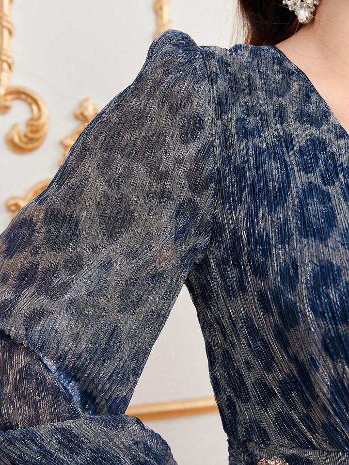 CM-DS161699 Women Elegant Seoul Style V-Neck Print Pleated Ruffle Hem Dress - Navy Blue