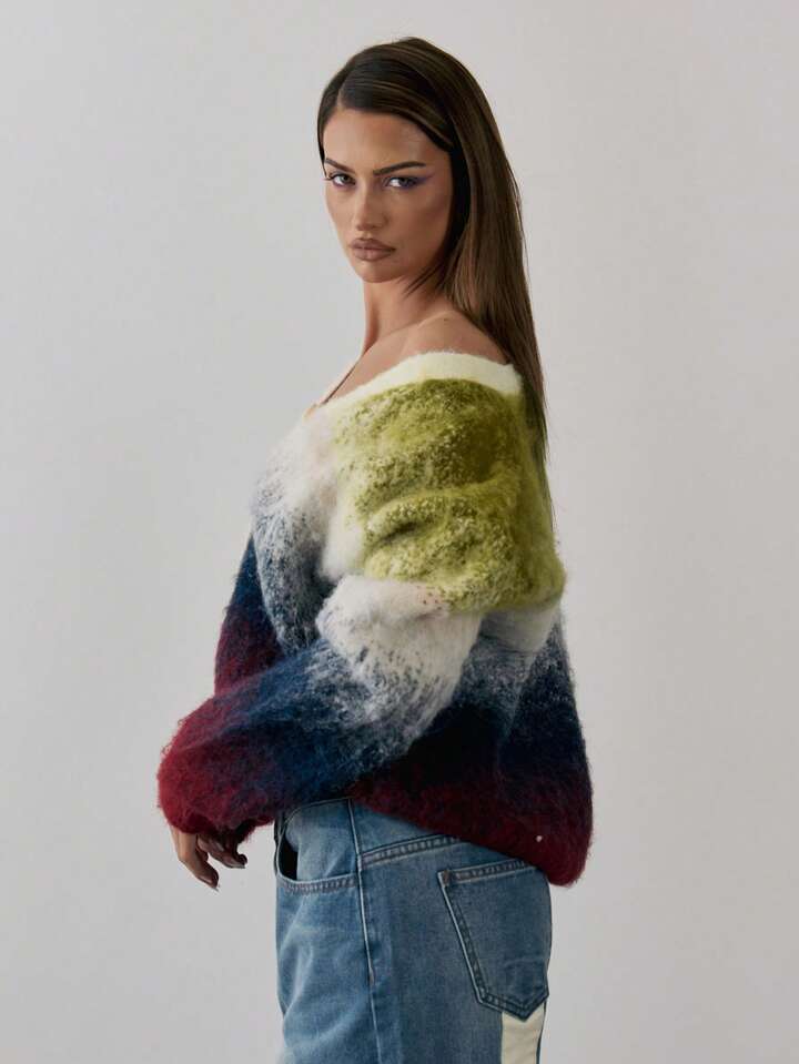 CM-CS960755 Women Casual Seoul Style Button Up V-Neck Gradient Knit Oversized Cardigan