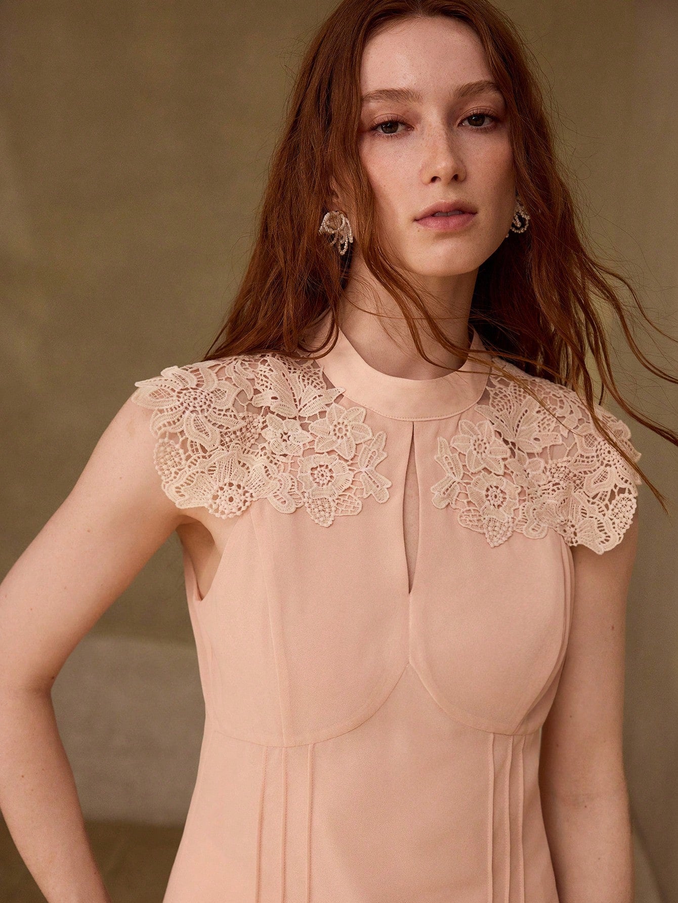 CM-TS792662 Women Elegant Seoul Style Round Neck Cap Sleeve Lace Patchwork Waist-Cinched Top - Baby Pink