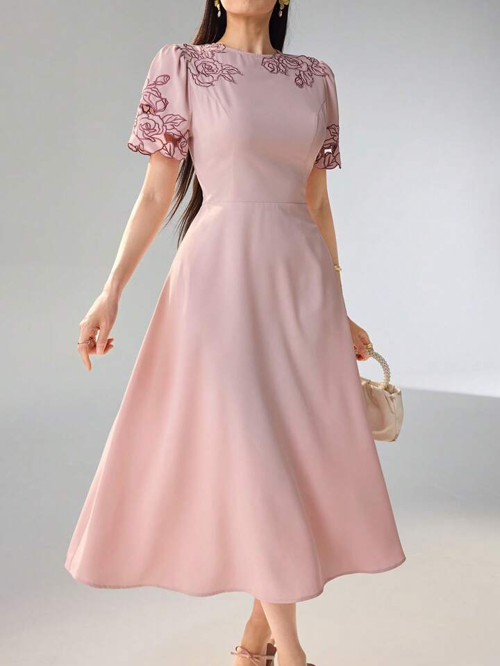 CM-DS691637 Women Elegant Seoul Style Floral Embroidery Round Neck Short Puff Sleeve Mid-Length Dress - Pink