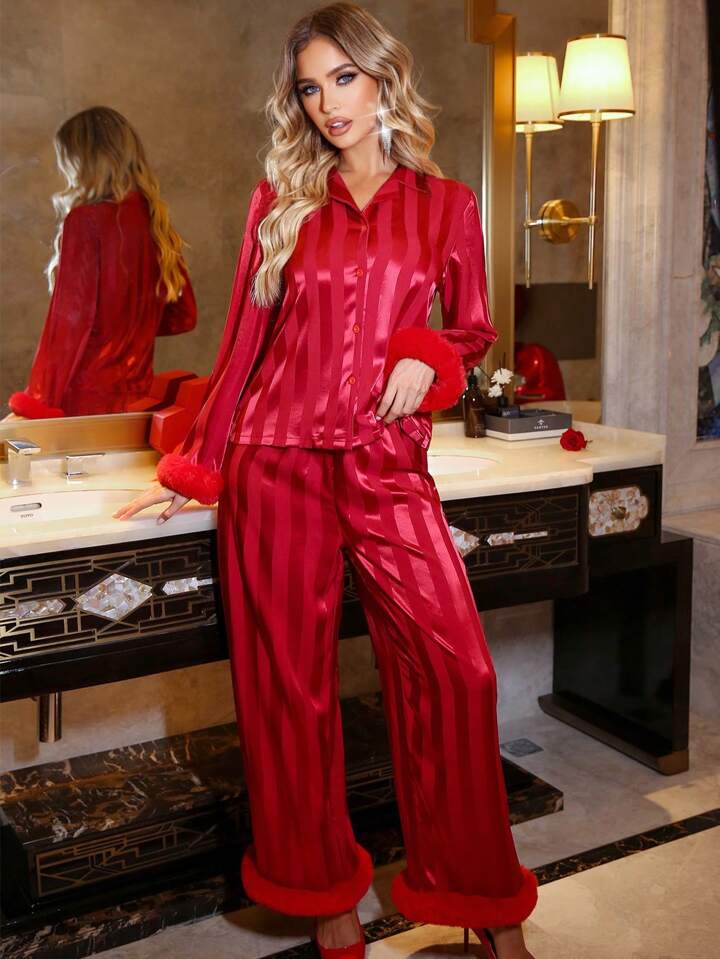 CM-LS845048 Women Trendy Seoul Style Feather Jacquard Stripe Pattern Satin Pajama Set - Burgundy