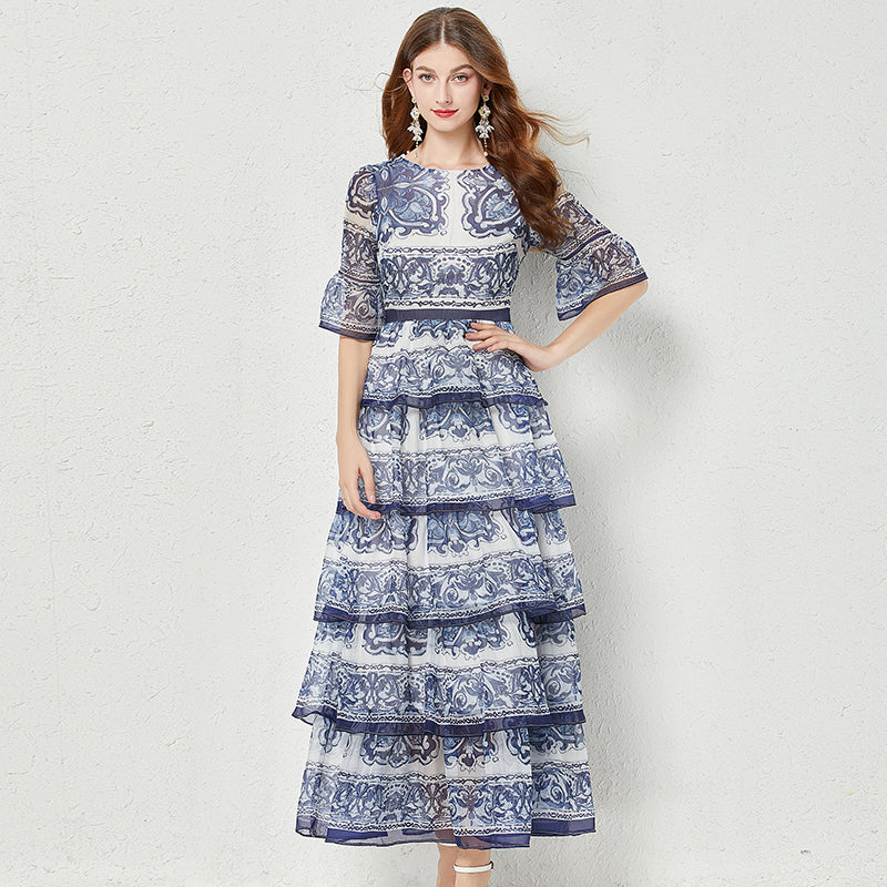 CM-DY047005 Women Elegant European Style Round Neck Trumpet Sleeve Cake Long Dress