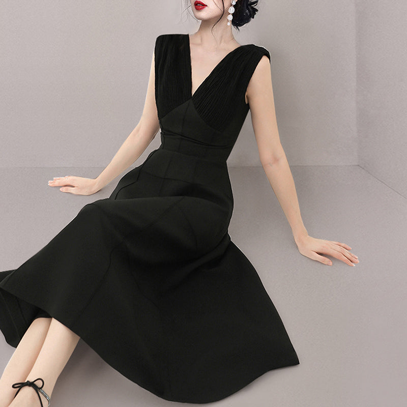 CM-DY058563 Women Elegant European Style Sleeveless V-Neck Slim Dress - Black