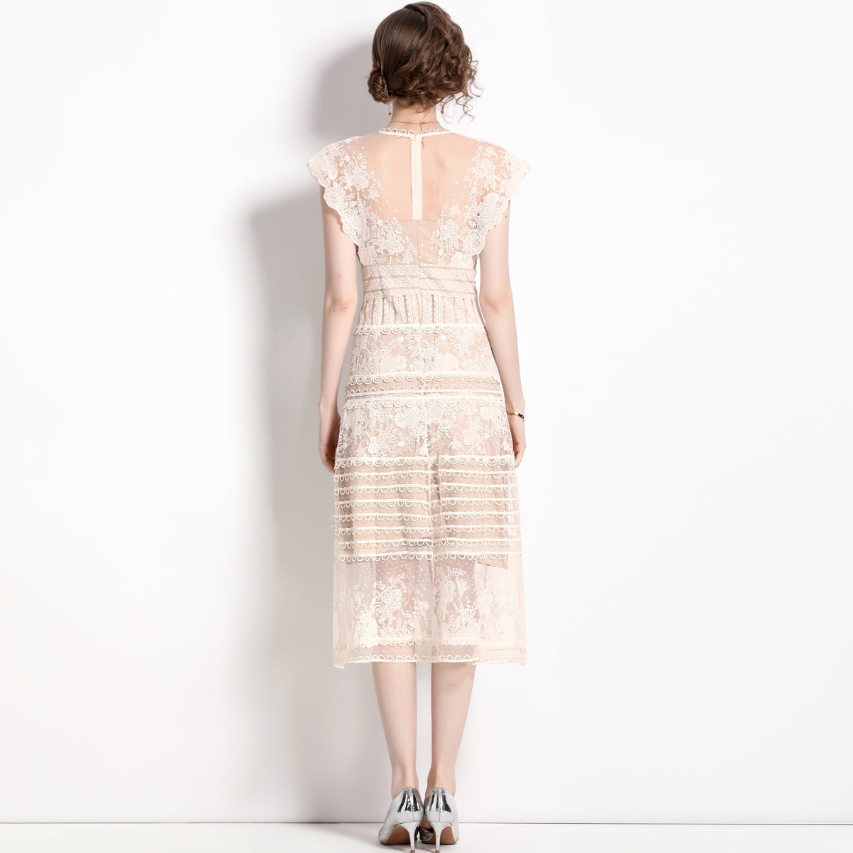 CM-DY075448 Women Elegant European Style Embroidered Floral Round Neck Sleeveless Pinched Waist Dress - Beige